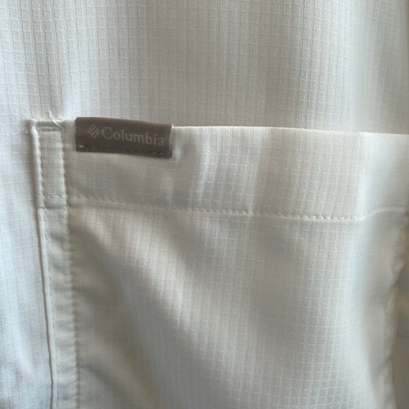 Columbia Women’s Anytime Lite Shirt NWOT - Picture 4 of 5